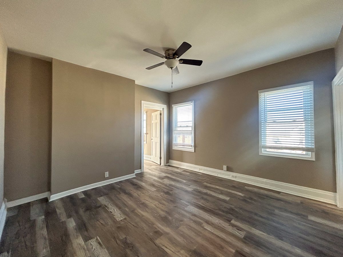 5207 unit 3 bedroom